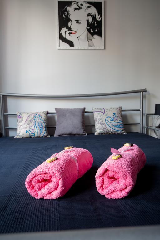 Lea Apartment Belgrado Esterno foto