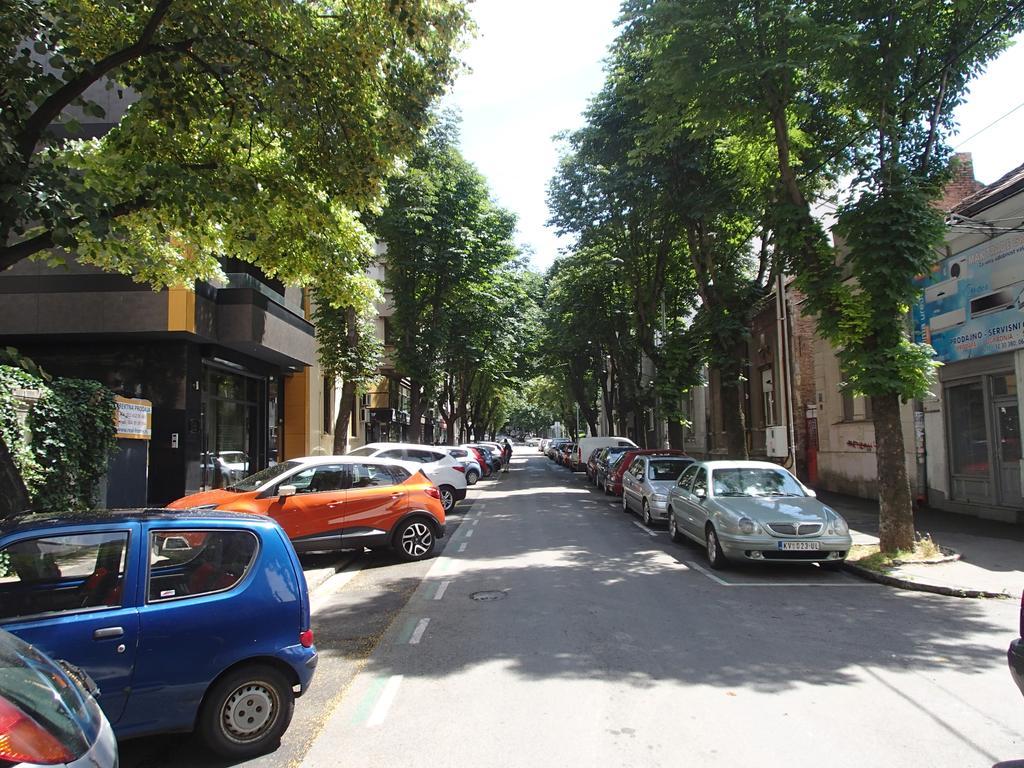 Lea Apartment Belgrado Esterno foto